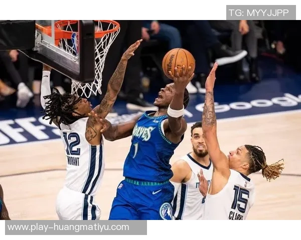 NBA魔术队与森林狼队激战正酣谁能在这场对决中笑到最后